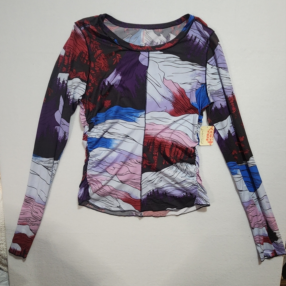 NWT FREE PEOPLE MOVEMENT Right On Run Printed Long Sleeve Layer Rocky Ridge sz L